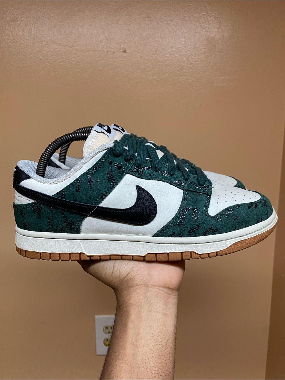 Nike Dunk Low Women's “Green Snake” Size 9 FQ8893-397